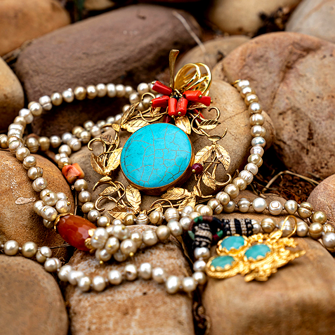 AMBIKA, les bijoux intemporels et raffinés de Salma ABARRO